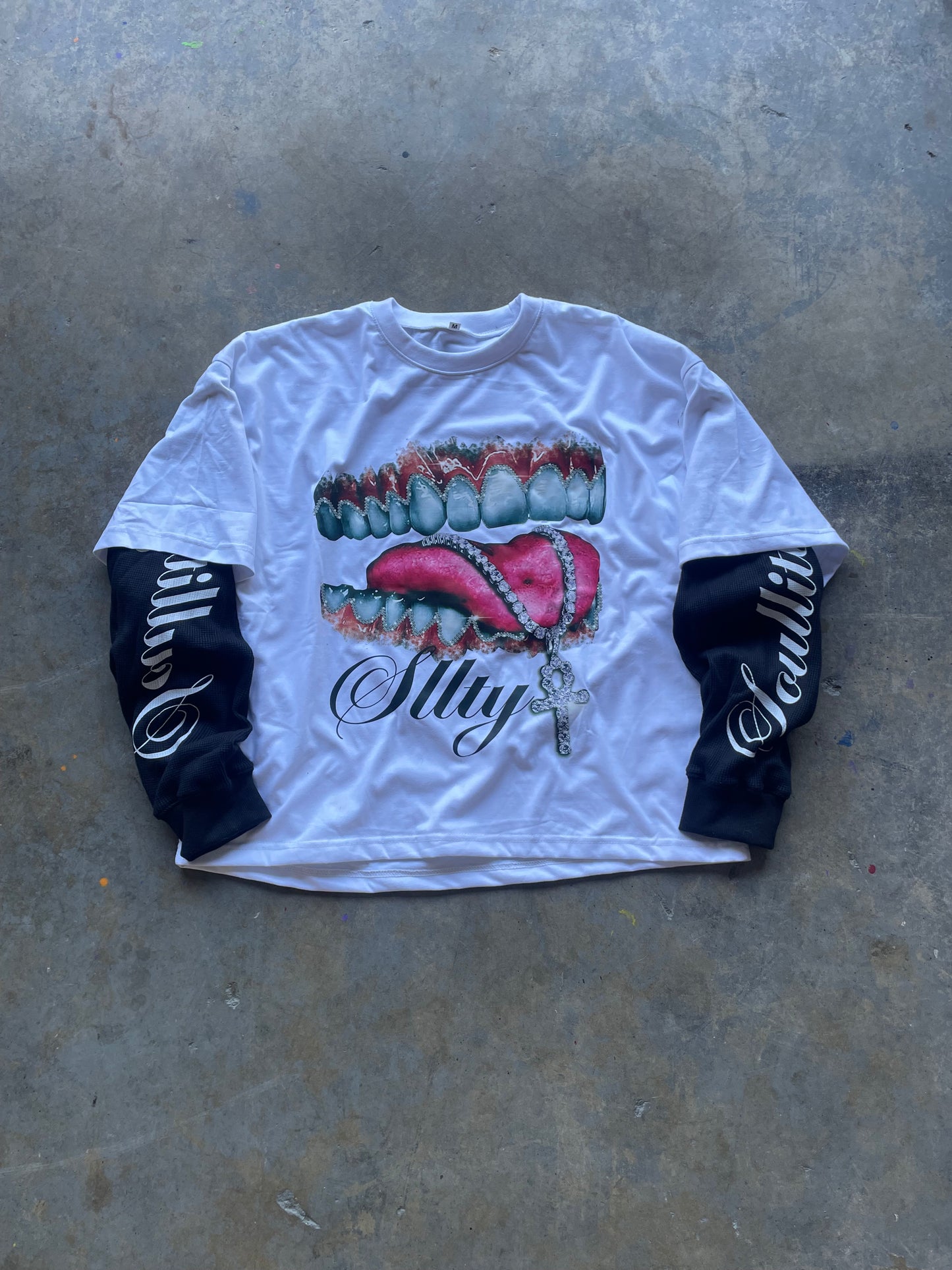 White “Gem Talks”-double sleeve cropped Tee
