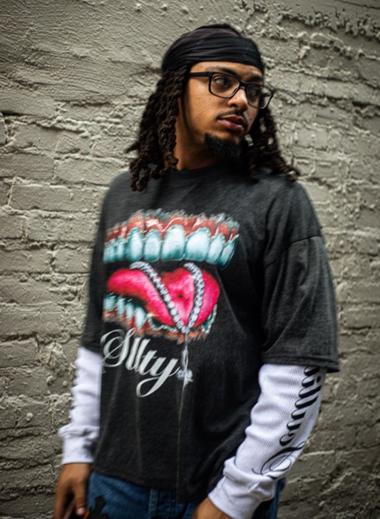 Black “Gem Talks”-double sleeve cropped Tee